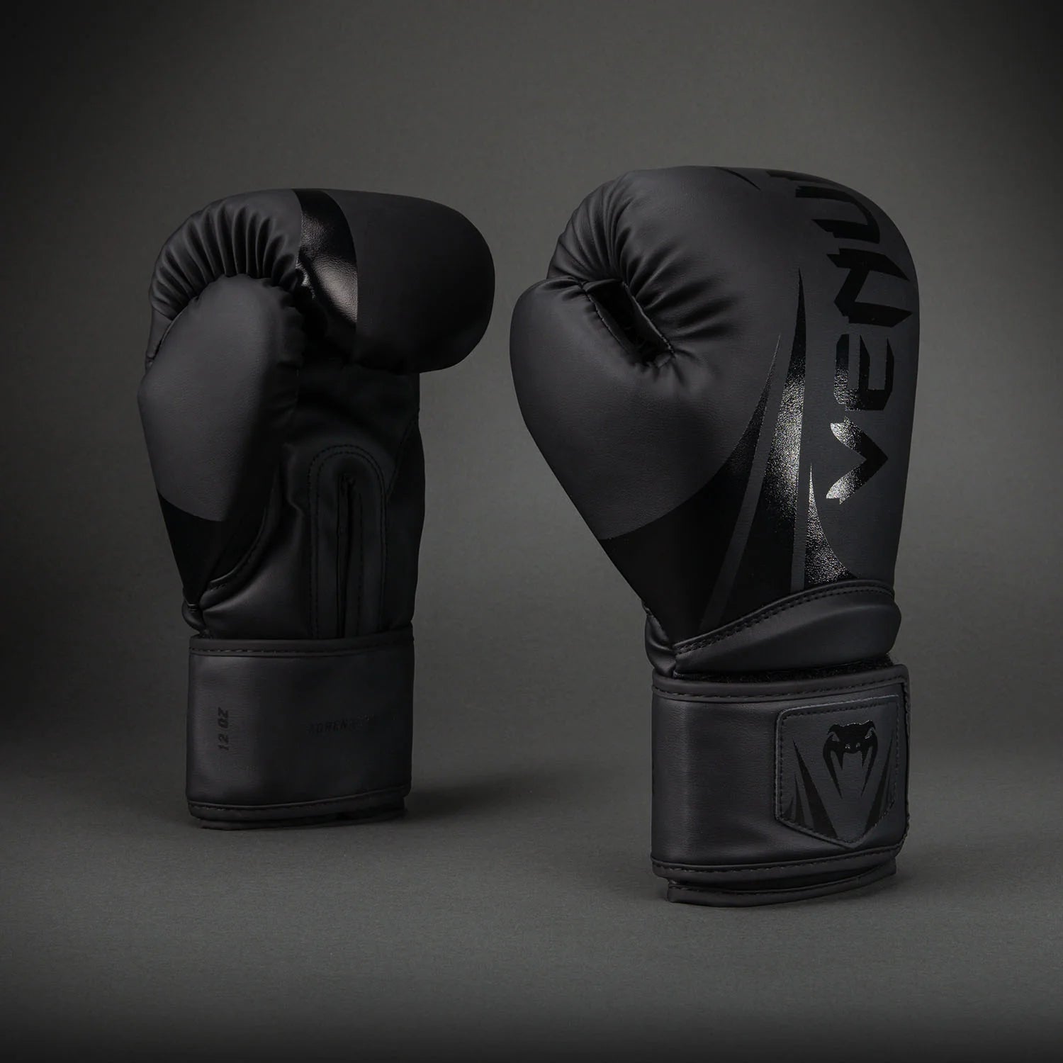 Venum Challenger 2.5 Boxing Gloves – Black/Black 16oz