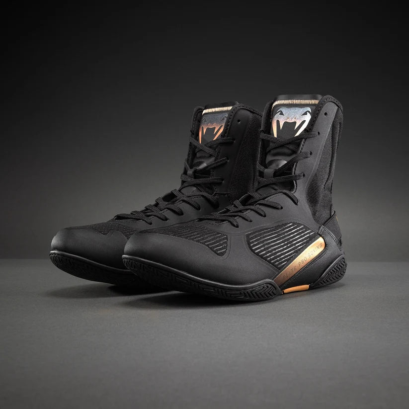 Venum Elite Neo Boxing Shoes | Black/Gold