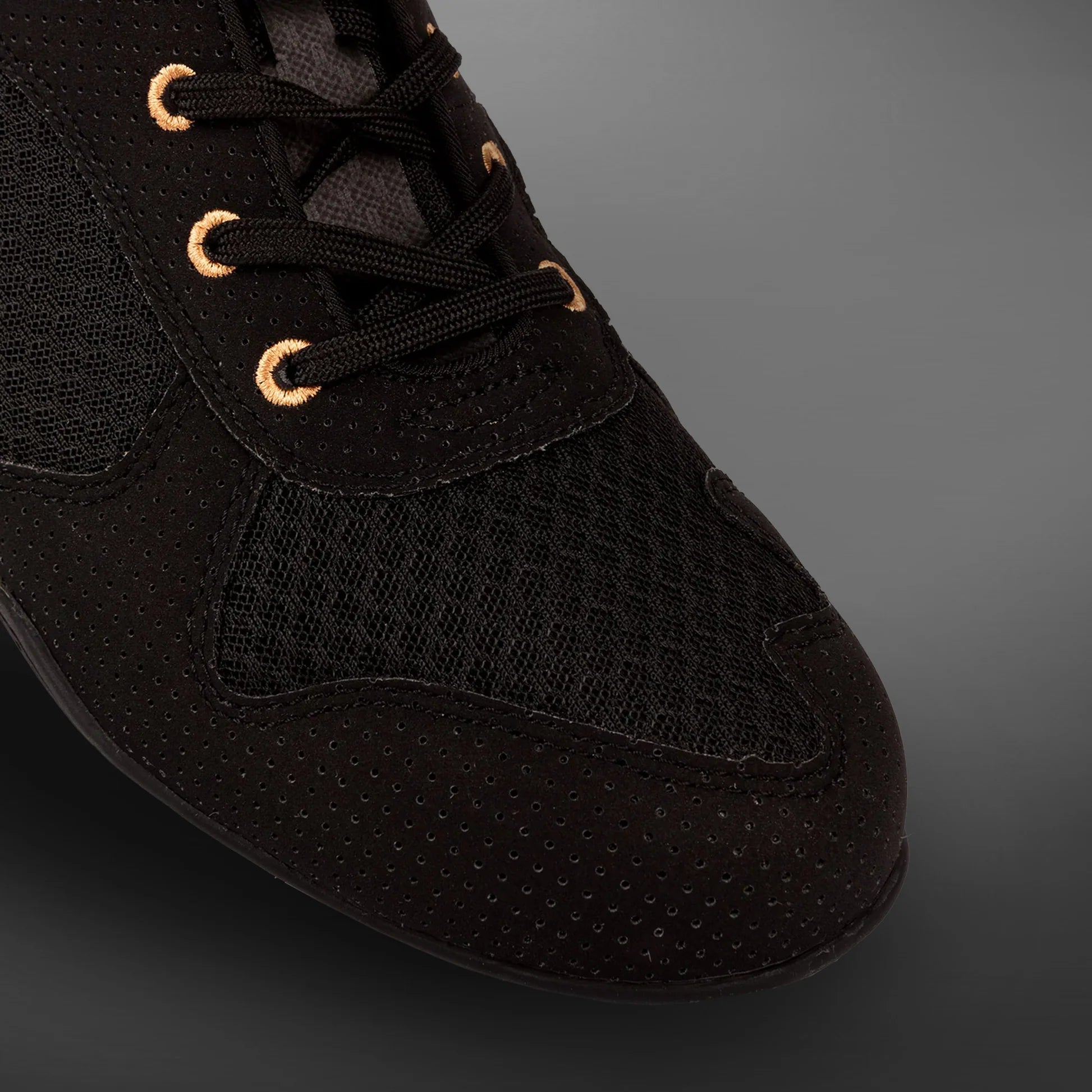 Venum Elite Boxing Shoes – Black/Bronze
