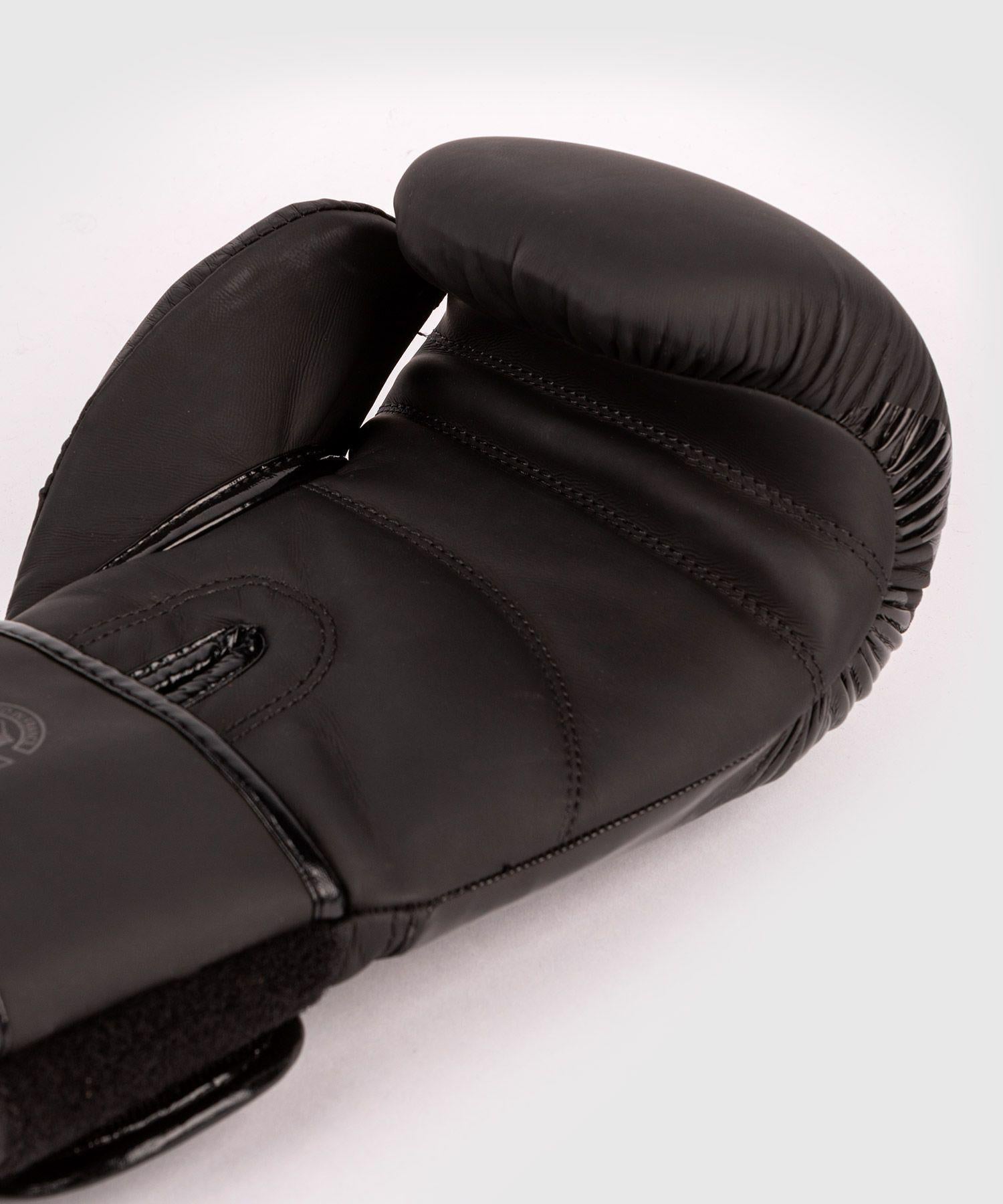 VENUM Boxing Gloves - Challenger 2.0