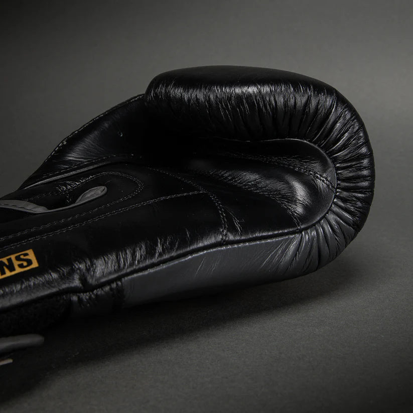 Ringhorns Charger by Venum Boxing Gloves - Black/Gold 16oz